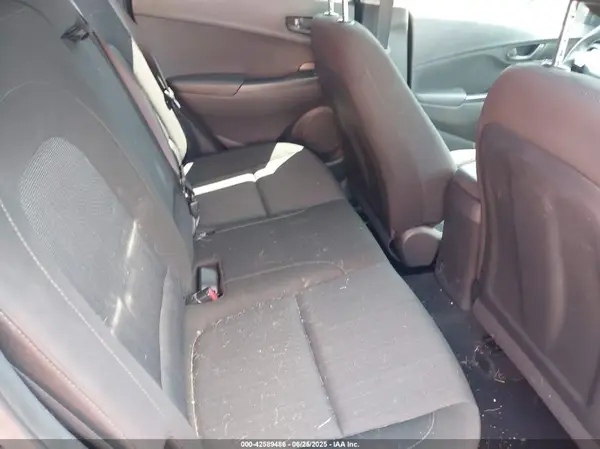 KM8K6CAB0NU913636 2022 HYUNDAI KONA - Image 8