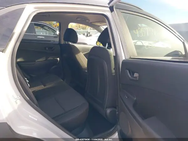 KM8K6CAB0NU917170 2022 HYUNDAI KONA - Image 8