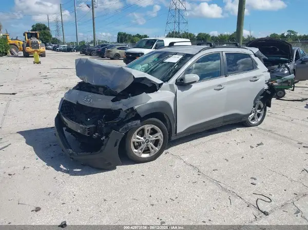 KM8K6CAB0PU007103 2023 HYUNDAI KONA - Image 2