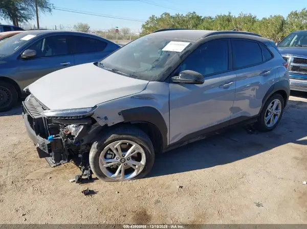 KM8K6CAB0PU019039 2023 HYUNDAI KONA - Image 2