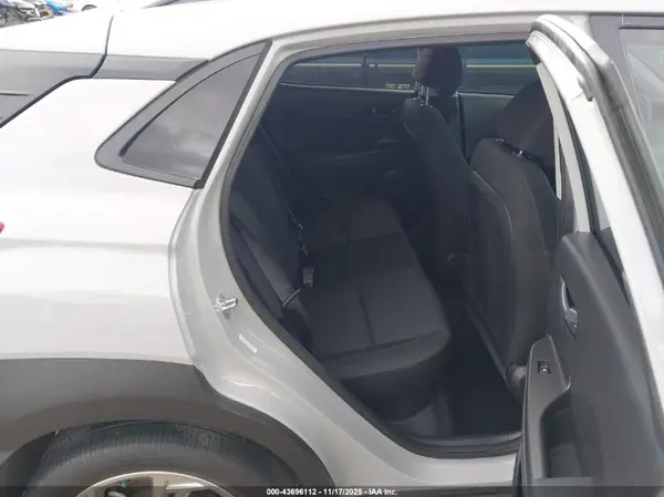 KM8K6CAB0PU062361 2023 HYUNDAI KONA - Image 8