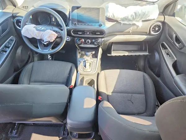 KM8K6CAB0PU941830 2023 HYUNDAI KONA - Image 8