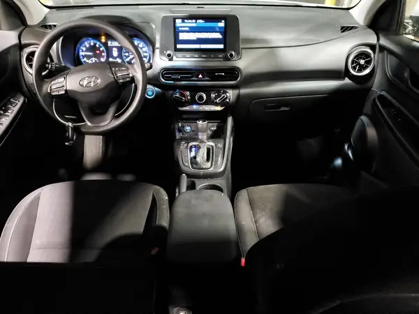 KM8K6CAB0PU957588 2023 HYUNDAI KONA - Image 8