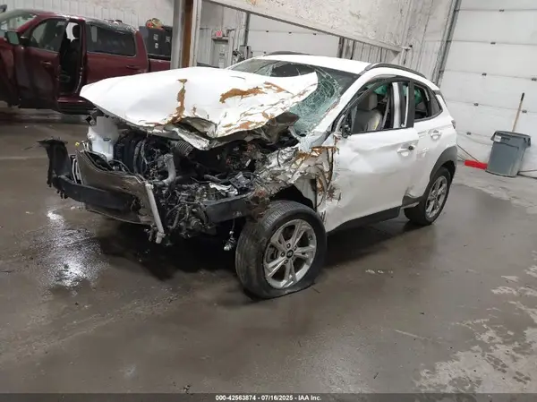 KM8K6CAB1NU774665 2022 HYUNDAI KONA - Image 2