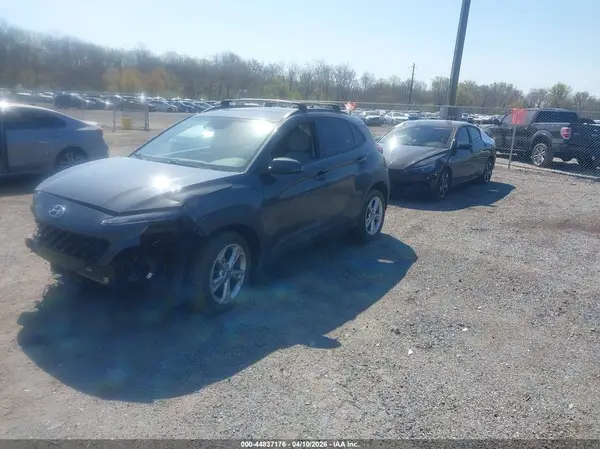 KM8K6CAB1NU807387 2022 HYUNDAI KONA - Image 2