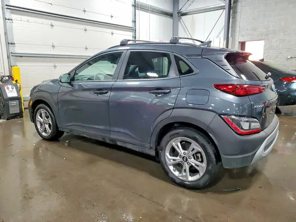 KM8K6CAB1NU842317 2022 HYUNDAI KONA - Image 2