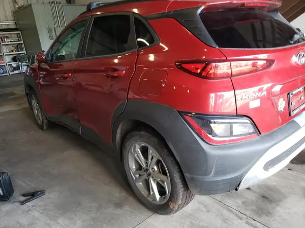 KM8K6CAB1NU879156 2022 HYUNDAI KONA - Image 2