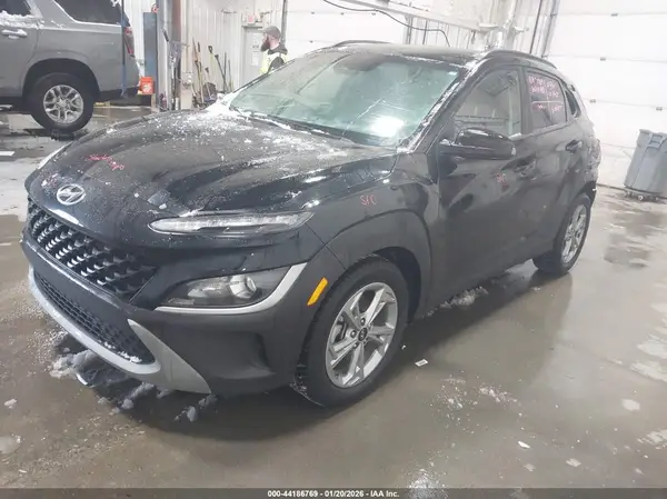 KM8K6CAB1PU000418 2023 HYUNDAI KONA - Image 2