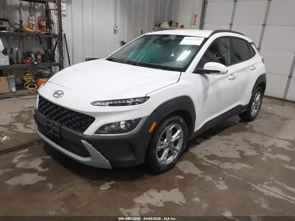 KM8K6CAB1PU027909 2023 HYUNDAI KONA - Image 2