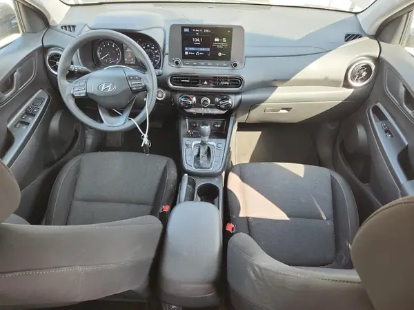 KM8K6CAB1PU040627 2023 HYUNDAI KONA - Image 8