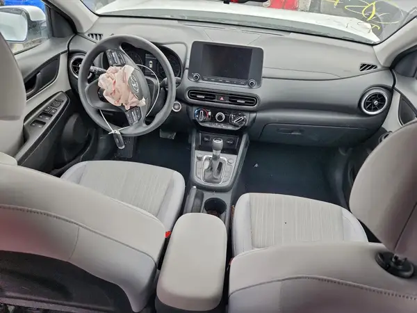 KM8K6CAB1PU049795 2023 HYUNDAI KONA - Image 8
