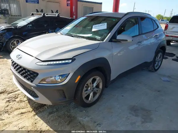 KM8K6CAB1PU930559 2023 HYUNDAI KONA - Image 2