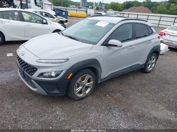 KM8K6CAB2NU782175 2022 HYUNDAI KONA - Image 2