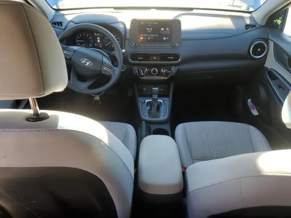 KM8K6CAB2NU820987 2022 HYUNDAI KONA - Image 8