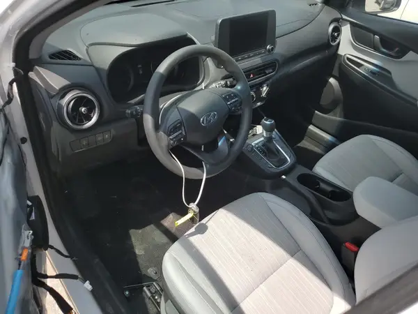 KM8K6CAB2NU828913 2022 HYUNDAI KONA - Image 8