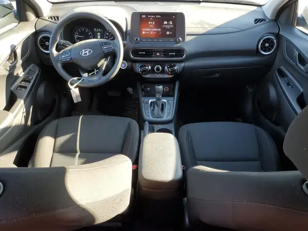 KM8K6CAB2NU841063 2022 HYUNDAI KONA - Image 8