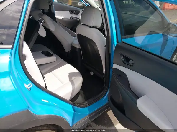 KM8K6CAB2NU841354 2022 HYUNDAI KONA - Image 8