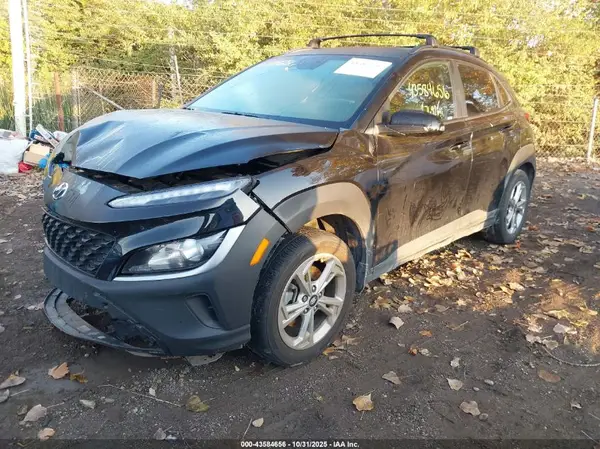 KM8K6CAB2NU856310 2022 HYUNDAI KONA - Image 2