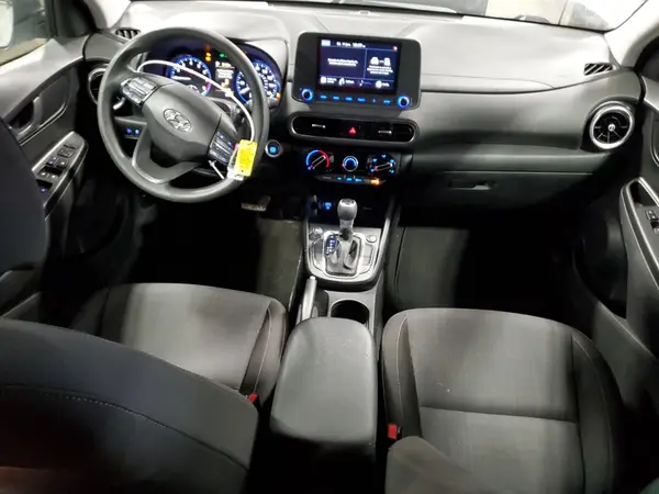 KM8K6CAB2NU882745 2022 HYUNDAI KONA - Image 8