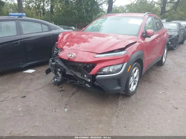 KM8K6CAB2NU892529 2022 HYUNDAI KONA - Image 2