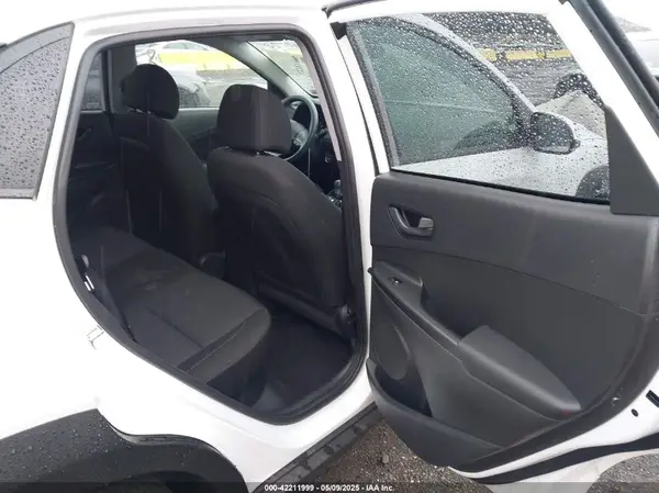 KM8K6CAB2NU912522 2022 HYUNDAI KONA - Image 8