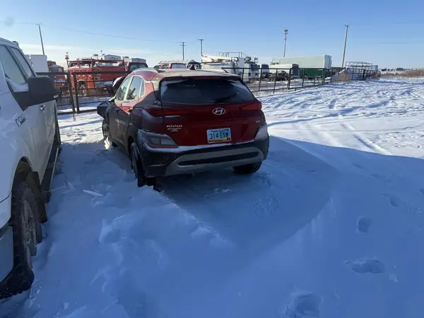 KM8K6CAB2PU040359 2023 HYUNDAI KONA - Image 2