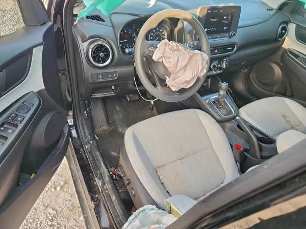 KM8K6CAB2PU974988 2023 HYUNDAI KONA - Image 8