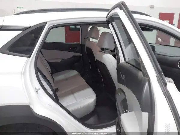 KM8K6CAB3NU774649 2022 HYUNDAI KONA - Image 8