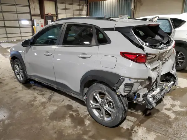 KM8K6CAB3NU910584 2022 HYUNDAI KONA - Image 2