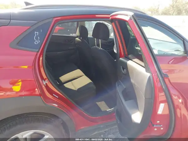 KM8K6CAB4NU761585 2022 HYUNDAI KONA - Image 8