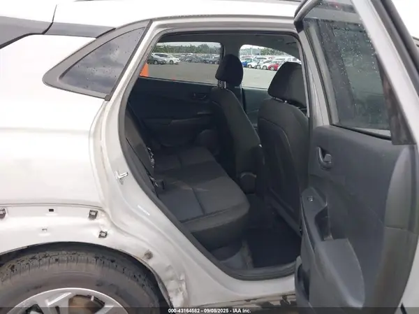 KM8K6CAB4NU769055 2022 HYUNDAI KONA - Image 8