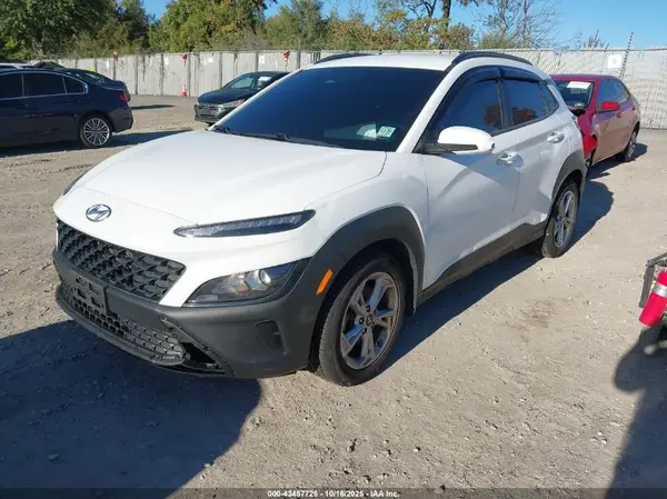 KM8K6CAB4NU832557 2022 HYUNDAI KONA - Image 2