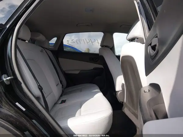 KM8K6CAB4NU841033 2022 HYUNDAI KONA - Image 8