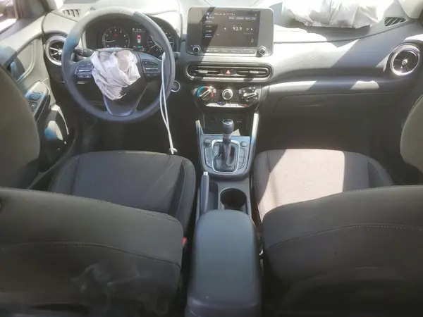 KM8K6CAB4NU919469 2022 HYUNDAI KONA - Image 8