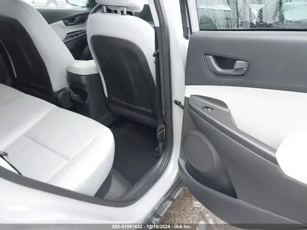 KM8K6CAB4PU002941 2023 HYUNDAI KONA - Image 8