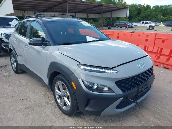 KM8K6CAB4PU008576 2023 HYUNDAI KONA - Image 1