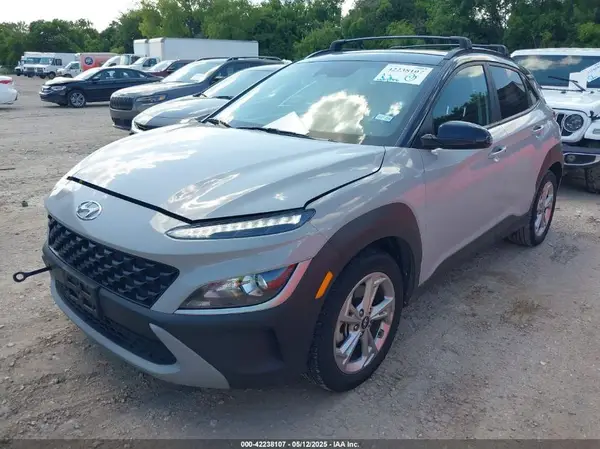 KM8K6CAB4PU008576 2023 HYUNDAI KONA - Image 2