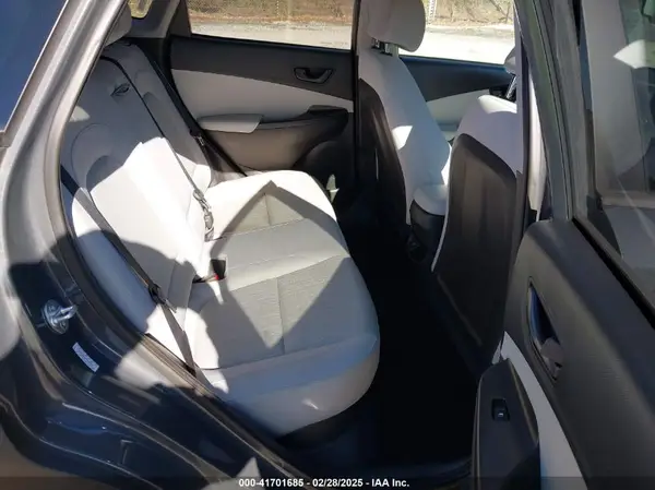 KM8K6CAB4PU019528 2023 HYUNDAI KONA - Image 8