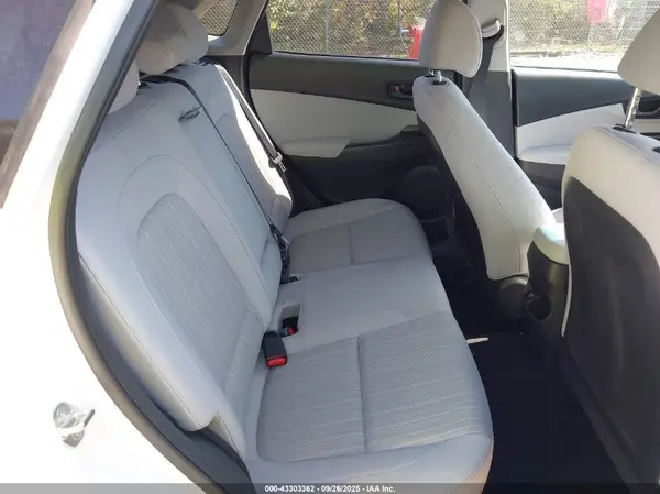 KM8K6CAB4PU022395 2023 HYUNDAI KONA - Image 8