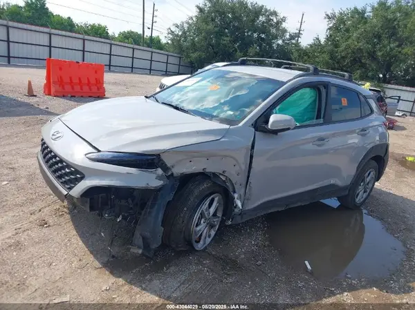 KM8K6CAB4PU046535 2023 HYUNDAI KONA - Image 2