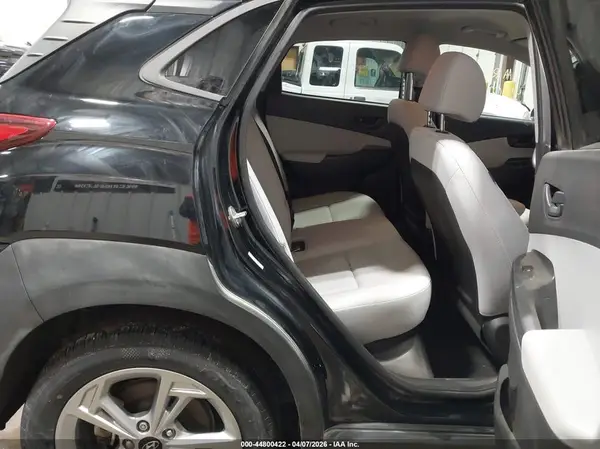 KM8K6CAB4PU989718 2023 HYUNDAI KONA - Image 8
