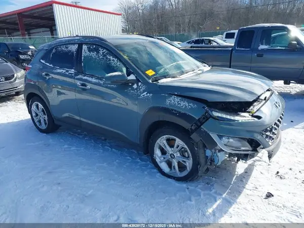 KM8K6CAB5NU876275 2022 HYUNDAI KONA - Image 1
