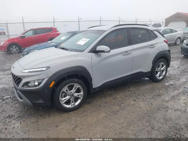 KM8K6CAB5NU913079 2022 HYUNDAI KONA - Image 2