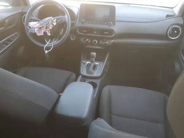KM8K6CAB5PU007355 2023 HYUNDAI KONA - Image 8