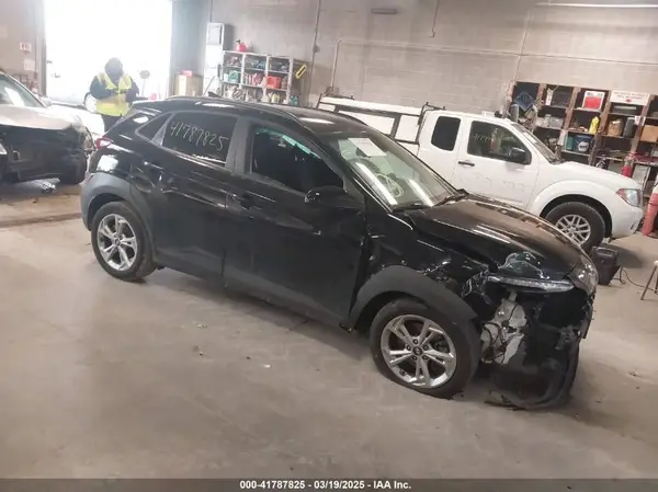 KM8K6CAB5PU011938 2023 HYUNDAI KONA - Image 1