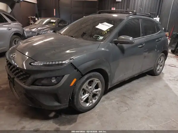 KM8K6CAB5PU053221 2023 HYUNDAI KONA - Image 2