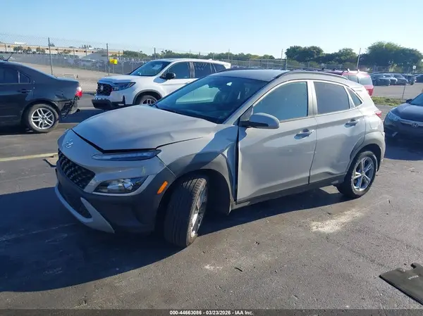 KM8K6CAB5PU060864 2023 HYUNDAI KONA - Image 2