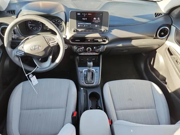 KM8K6CAB5PU964620 2023 HYUNDAI KONA - Image 8