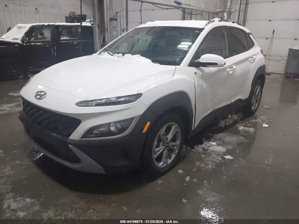 KM8K6CAB5PU981563 2023 HYUNDAI KONA - Image 2