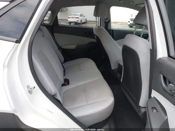 KM8K6CAB5PU983779 2023 HYUNDAI KONA - Image 8